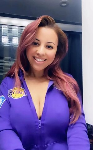 Adriana Jimenez leaked photo #33