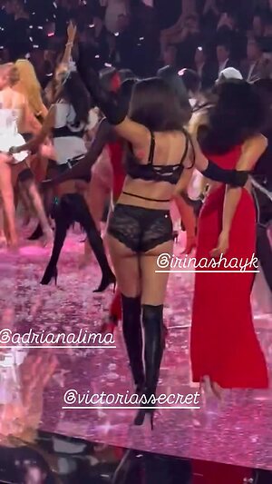 Adriana Lima collection leaked photo #29
