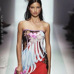 Adriana Lima leaked photo #56