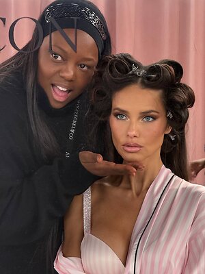 Adriana Lima leaked photo #213