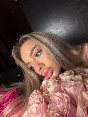 adriana.11177 leaked photo #3