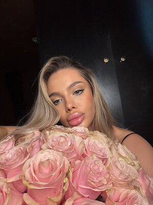 adriana.11177 leaked photo #4