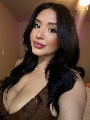 Adriannaledesma leaked photo #3