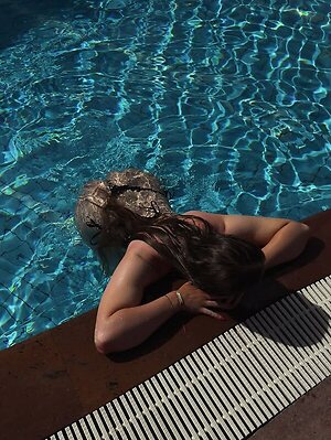 Aechisholm24_ leaked photo #2