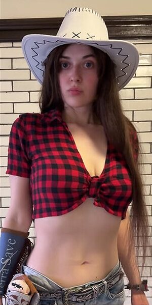 Aeris Carter leaked photo #5