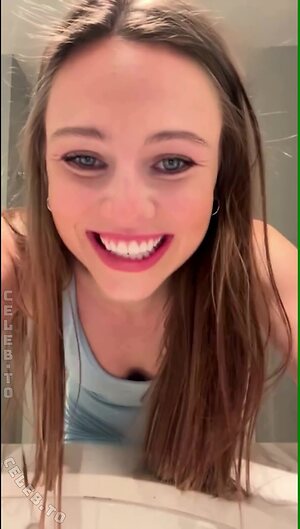 Affe auf Bike Nude Leaked Photo #53