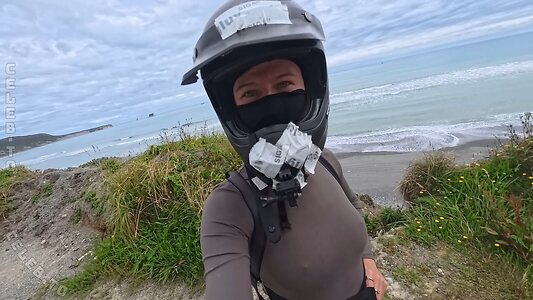 Affe auf Bike