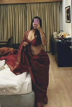 Afr Khan leaked photo #6
