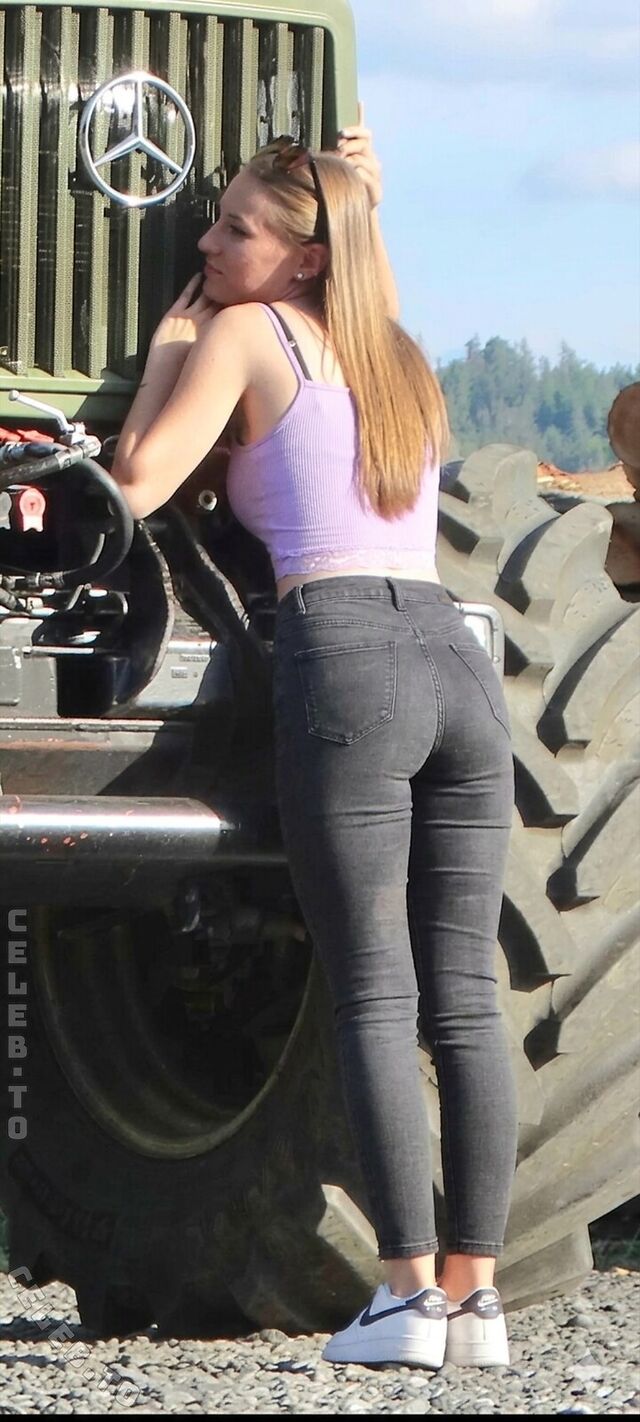 Agrar_emmy leaked photos