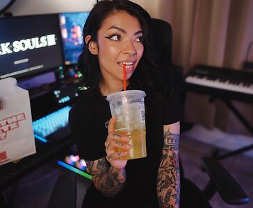 AileenSenpaiReacts leaked photo #15