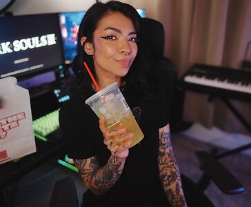 AileenSenpaiReacts leaked photo #16
