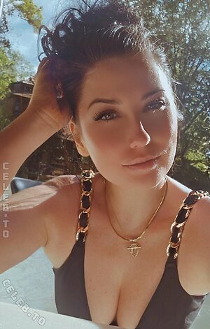 Ailenax Nude Leaked Photo #4