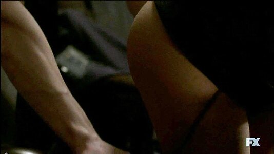 Aimee Carrero leaked photo #8
