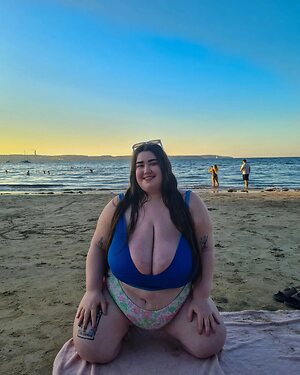 Aimee T's leaked photo #2