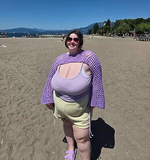 Aimee T's leaked photo #7