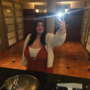 Aimee T's leaked photo #21
