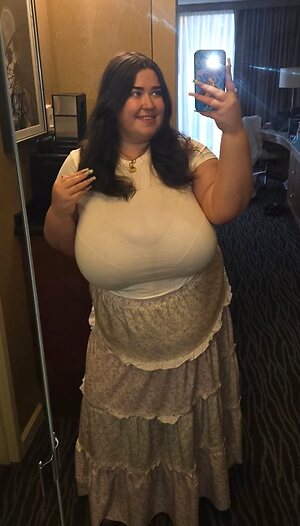 Aimee T's leaked photo #43