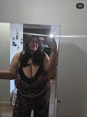 Aimee T's leaked photo #63