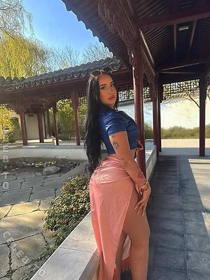 aischa.naili Nude Leaked Photo #5