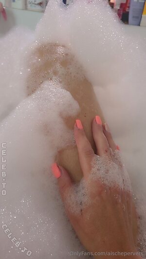 Aische Pervers Nude Leaked Photo #17