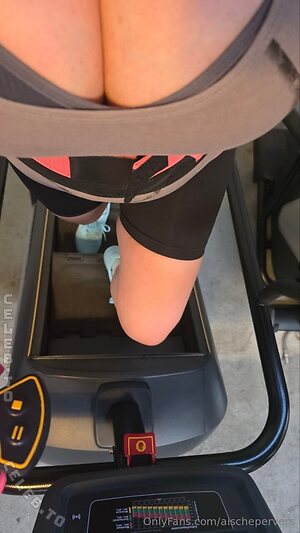 Aische Pervers Nude Leaked Photo #24