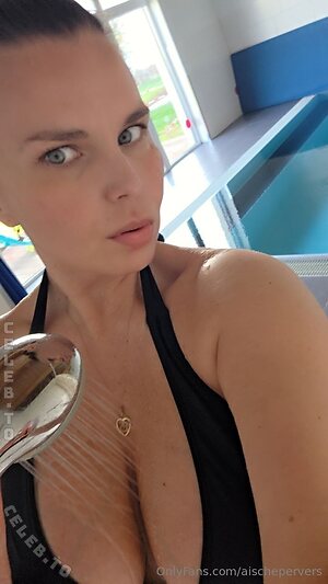 Aische Pervers Nude Leaked Photo #37