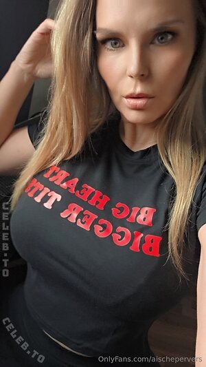 Aische Pervers Nude Leaked Photo #61