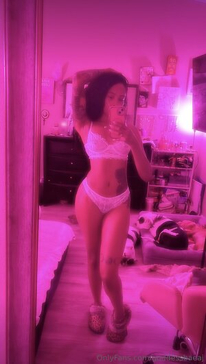 AJDABAE leaked photo #3