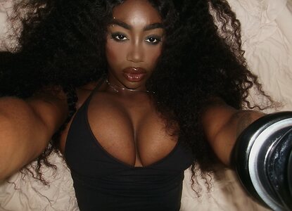 aj.grove Nude Leaked Photo #4