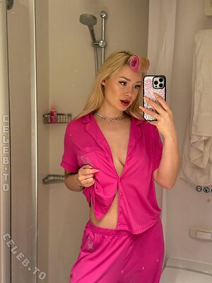 Akkcess Nude Leaked Photo #2