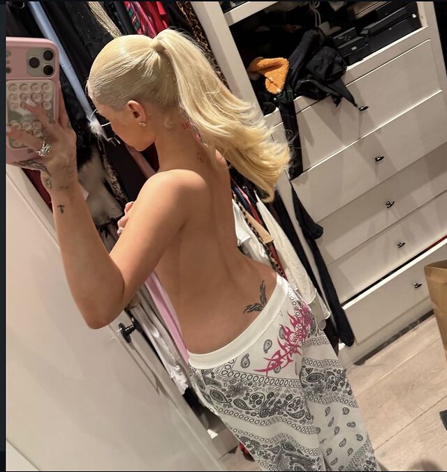 Alabama Barker leaked photos