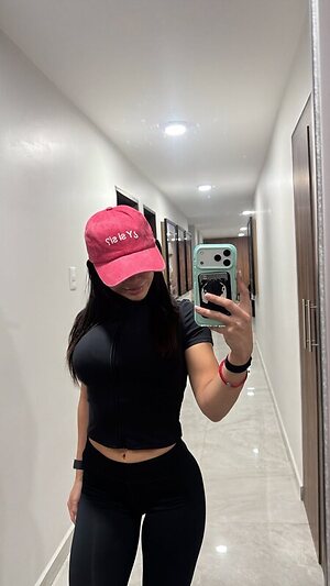 Alanalarana leaked photo #2