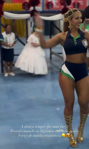 Alane Pereira leaked photo #44