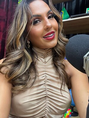 Alane Pereira leaked photo #53