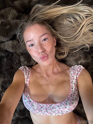 Alanna Jade leaked photo #27