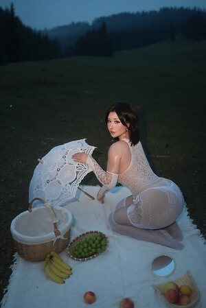 Alaynawakeup leaked photo #5