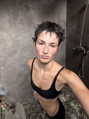 aleandrafrerk / ale4ndra