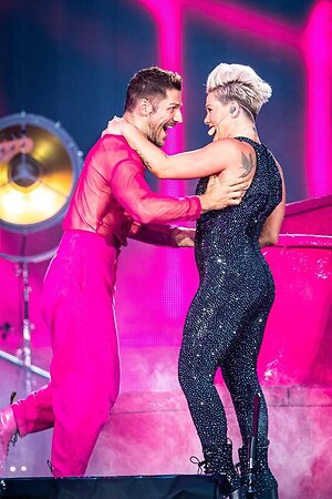 Alecia Beth Moore leaked photo #10