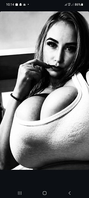 aleksnadriaapl Nude Leaked Photo #13