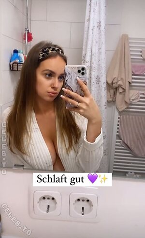 Alena.rmb Nude Leaked Photo #9