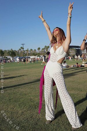 Alessandra Ambrosio Nude Leaked Photo #17