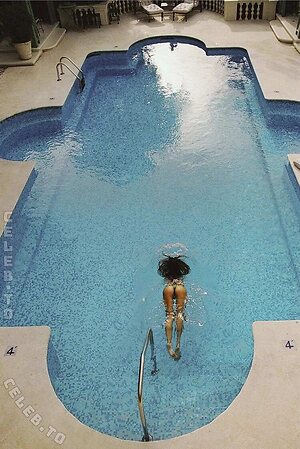 Alessandra Ambrosio Nude Leaked Photo #34