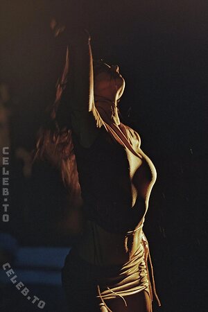 Alessandra Ambrosio Nude Leaked Photo #39