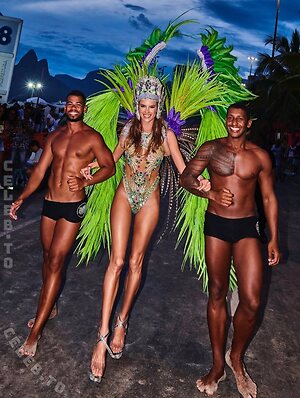 Alessandra Ambrosio Nude Leaked Photo #232