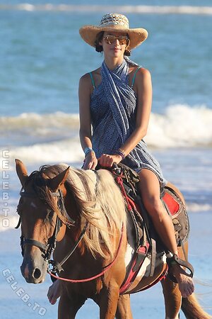 Alessandra Ambrosio Nude Leaked Photo #242
