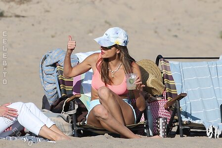 Alessandra Ambrosio Nude Leaked Photo #284