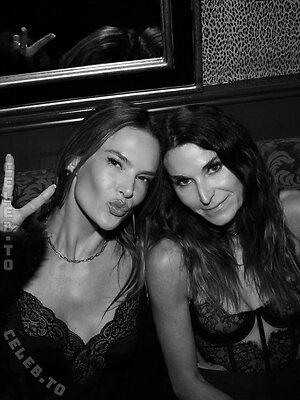 Alessandra Ambrosio photo