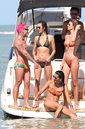 Alessandra Ambrosio Nude Leaked Photo #657