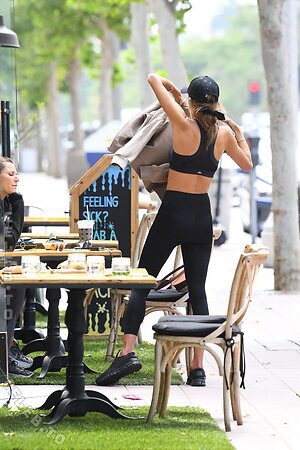 Alessandra Ambrosio photo