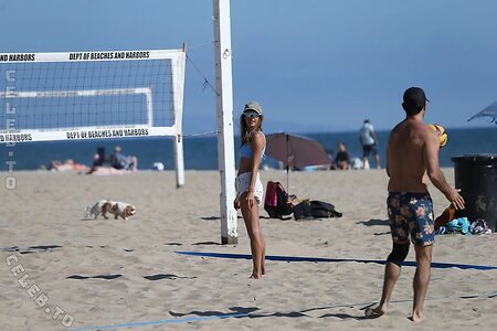 Alessandra Ambrosio photo